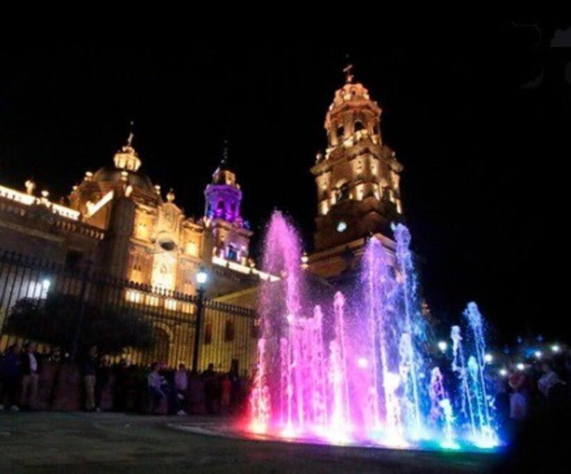 Cozy Boho Downtown Few Blocks From The Cathedral Morelia